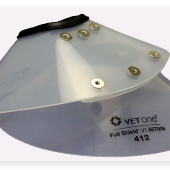 VetOne 657006 Full Shield Elizabethan Collar 412, 6" - 8.25" (30cm Diameter)